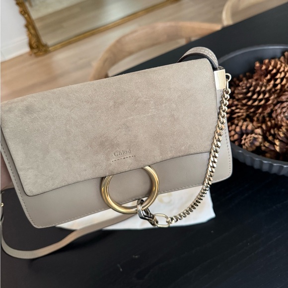 Chloe Faye Small Leather Purse - Picture 5 of 11
